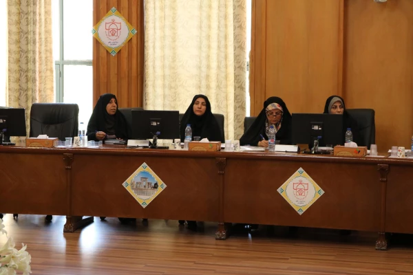 سرپرست معاونت نظارت، ارزیابی و تضمین کیفیت دانشگاه فرهنگیان:

ارتقاء استانداردهای آموزشی از دغدغه های اصلی دانشگاه فرهنگیان است 2