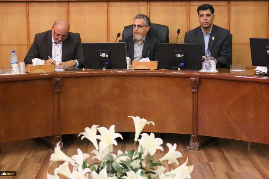 سرپرست معاونت نظارت، ارزیابی و تضمین کیفیت دانشگاه فرهنگیان:

ارتقاء استانداردهای آموزشی از دغدغه های اصلی دانشگاه فرهنگیان است 4