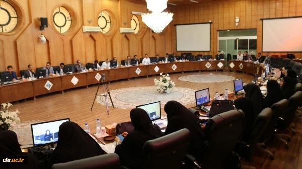 معاون نظارت، ارزیابی و تضمین کیفیت دانشگاه فرهنگیان:

ارتقاء استانداردهای آموزشی از دغدغه های اصلی دانشگاه فرهنگیان است 2