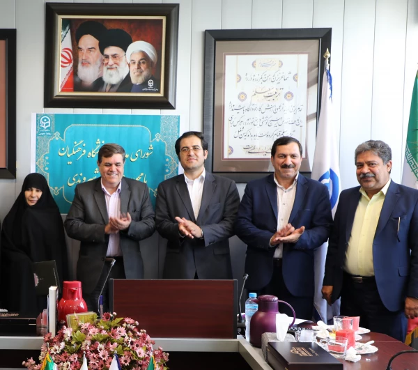 تقدیر از اهتمام دو همکار سازمان مرکزی برای اجرای شایسته حقوق شهروندی 4