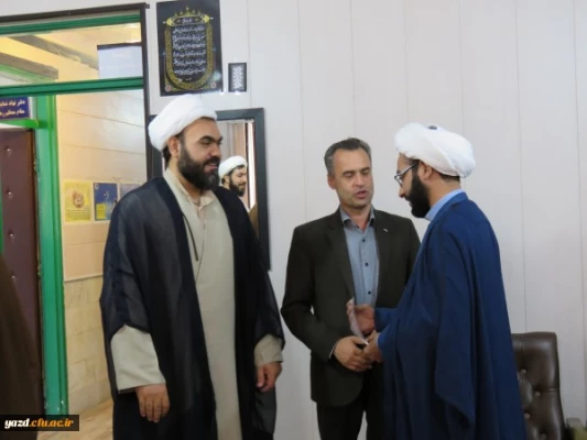 نشست صمیمی ائمه محترم جماعت پردیس های استان یزد با مدیریت استان و مسئول نهاد
 6