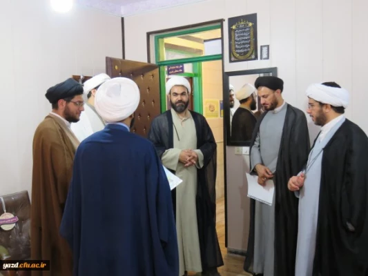نشست صمیمی ائمه محترم جماعت پردیس های استان یزد با مدیریت استان و مسئول نهاد
 7