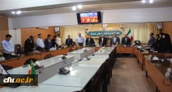 دکتر طاهری نیا معاون پژوهشی و فناوری دانشگاه فرهنگیان در جمع دبیران کانون ها، تشکل ها و انجمن های علمی پردیس های استان همدان مطرح کرد:
برنامه های پژوهشی برای دانشجو معلمان در شش حوزه تدوین و برنامه ریزی شده است