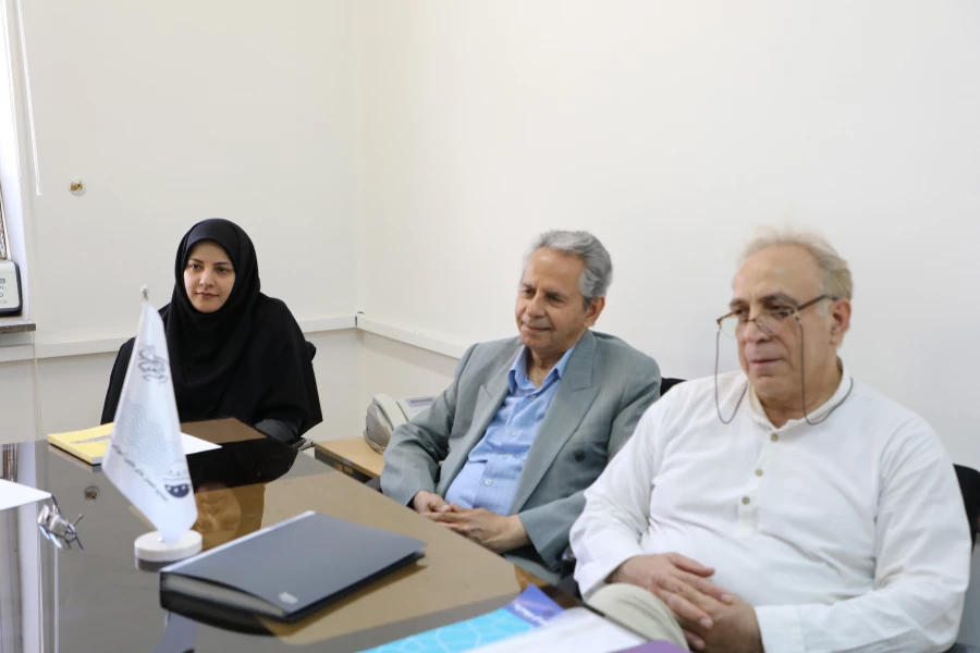 چهارمین نشست کمیته علمی هشتمین همایش نقش دانشمندان ایرانی اسلامی در پیشبرد علوم تجربی 3