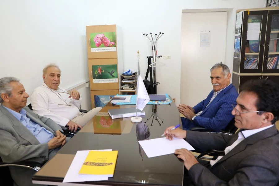 چهارمین نشست کمیته علمی هشتمین همایش نقش دانشمندان ایرانی اسلامی در پیشبرد علوم تجربی 6