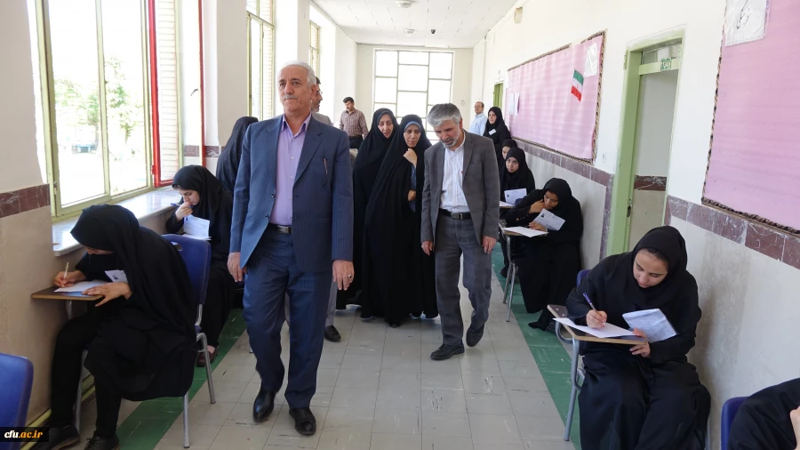 بازدید دکتر سمیعی از روند برگزاری امتحانات پردیس های دانشگاه فرهنگیان استان کردستان 5
