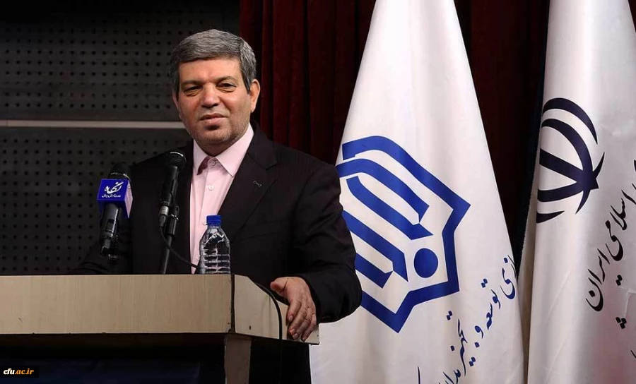 سرپرست وزارت آموزش وپرورش  در نشست هم اندیشی با روسای دانشکده های معماری:

سند تحول؛ سندی بنیادین و تحول خواه است که امضا همه نظام را دارد 2