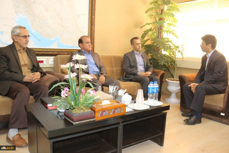 دیدار سرپرست دانشگاه فرهنگیان یزد با رئیس سازمان مدیریت و برنامه ریزی استان
 3