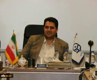 معاون آموزش و تحصیلات تکمیلی در دانشگاه فرهنگیان اصفهان عنوان کرد:

باید معلم،حرفه ی و از مسیر دانشگاه تخصصی آن تربیت شود