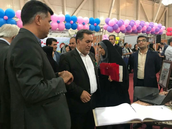 حضور دانشگاه فرهنگیان فارس در اولین نمایشگاه تخصصی آموزش 12