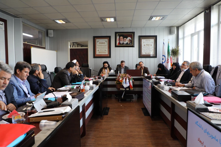 برگزاری کارگروه تبیین گزاره های بیانیه گام دوم انقلاب مرتبط با ماموریت های دانشگاه فرهنگیان 4