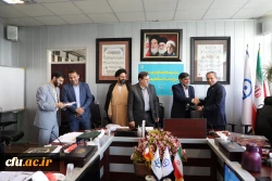 در ایام سالروز شهادت دکتر چمران و روز بسیج اساتید:

معارفه معاونان و مدیران بسیج اساتید دانشگاه فرهنگیان 9