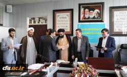 در ایام سالروز شهادت دکتر چمران و روز بسیج اساتید:

معارفه معاونان و مدیران بسیج اساتید دانشگاه فرهنگیان 12