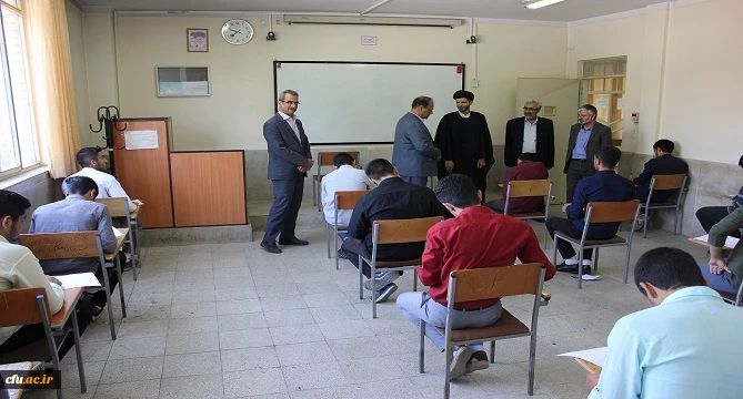 بازدید مدیرکل خدمات آموزشی سازمان مرکزی از نحوه برگزاری امتحانات در پردیس های دانشگاه فرهنگیان همدان