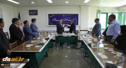 با حضور معاون سیاسی امنیتی استانداری و دکتر طاهری نیا معاون پژوهشی و فناوری دانشگاه فرهنگیان برگزار شد:

جلسه کمیته هیأت امنای استانی دانشگاه فرهنگیان همدان 4