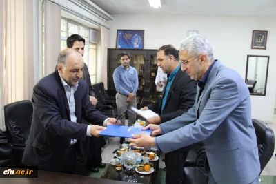 انعقاد تفاهم نامه همکاری دانشگاه فرهنگیان استان مرکزی با نهاد کتابخانه های عمومی استان مرکزی