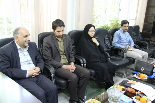 انعقاد تفاهم نامه همکاری دانشگاه فرهنگیان استان مرکزی با نهاد کتابخانه های عمومی استان مرکزی 4