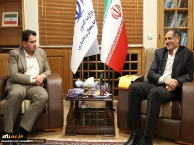 درنشست معاون آموزشی و تحصیلات تکمیلی دانشگاه فرهنگیان با استاندار چهارمحال و بختیاری بیان شد:

دانشگاه فرهنگیان مؤثرترین دانشگاه کشور است