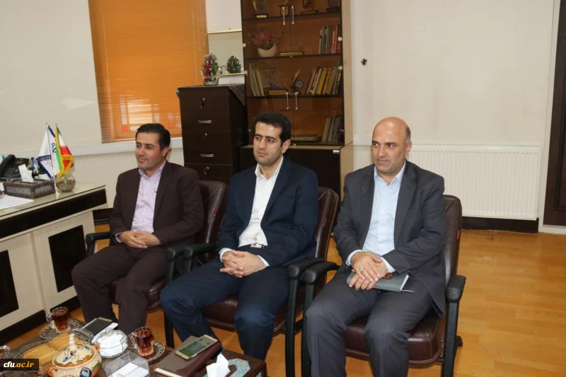 دیدار مدیران حوزه معاونت آموزشی و تحصیلات تکمیلی دانشگاه فرهنگیان با مدیرکل آموزش و پرورش استان یزد 4