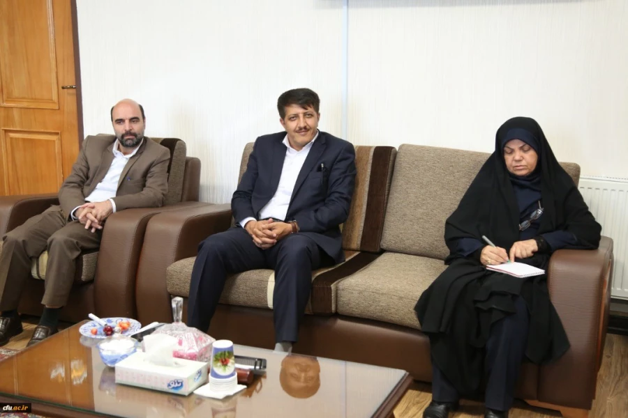 درنشست معاون آموزشی و تحصیلات تکمیلی دانشگاه فرهنگیان با استاندار چهارمحال و بختیاری بیان شد:

دانشگاه فرهنگیان مؤثرترین دانشگاه کشور است 3