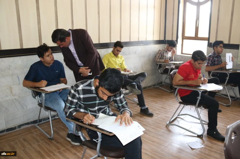 بازدید مدیران حوزه معاونت آموزشی و تحصیلات تکمیلی دانشگاه فرهنگیان از حوزه های امتحانی پردیس های استان یزد
 3