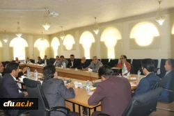 نشست اعضای هیئت علمی پردیس های استان یزد با مدیران حوزه معاونت آموزشی و تحصیلات تکمیلی دانشگاه فرهنگیان
 8