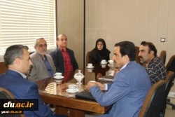 در راستای بهره گیری متقابل از منابع اطلاعاتی، ظرفیت ها و فرصت های پژوهشی، مطالعاتی صورت پذیرفت:

انعقاد تفاهم نامه همکاری فی مابین مرکز اسناد و کتابخانه ملی استان و دانشگاه فرهنگیان یزد
 4