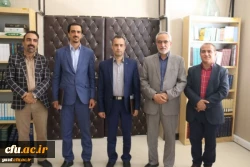 در راستای بهره گیری متقابل از منابع اطلاعاتی، ظرفیت ها و فرصت های پژوهشی، مطالعاتی صورت پذیرفت:

انعقاد تفاهم نامه همکاری فی مابین مرکز اسناد و کتابخانه ملی استان و دانشگاه فرهنگیان یزد
 7