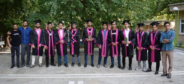 مراسم جشن دانش آموختگی دانشجویان ورودی 94 پردیس شهید رجایی و شهید صدوقی کرمانشاه برگزار شد  2