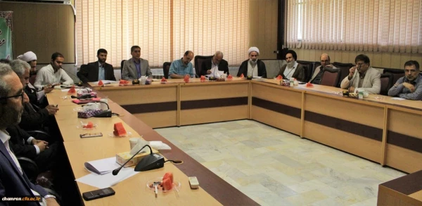 به همت بسیج اساتیددانشگاه فرهنگیان برگزار شد:
نشست تخصصی بررسی نقش شهید چمران در جریان انقلاب اسلامی ایران و منطقه 2