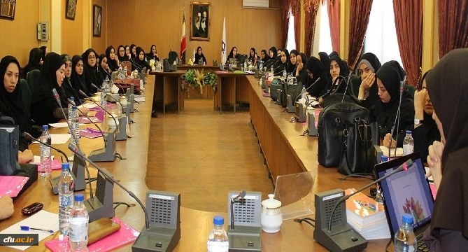 اولین کارگاه آموزشی منشور دانستنی‎های ابتدایی