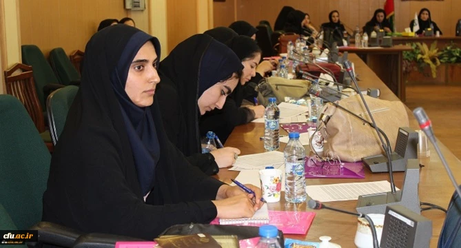 اولین کارگاه آموزشی منشور دانستنی‎های ابتدایی