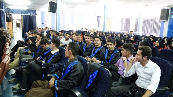 در سالن اجتماعات پردیس شهید مدرس برگزار شد؛

جشن دانش آموختگی دانشجو معلمان دانشگاه فرهنگیان کردستان 2