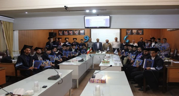 جشن دانش آموختگی دانشجو معلمان ورودی سال 94 پردیس شهید مقصودی همدان برگزار شد