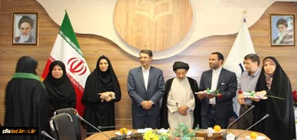 با حضور مدیریت امور پردیس های دانشگاه فرهنگیان خراسان رضوی صورت پذیرفت :
تجلیل از دانشجو معلمان شرکت کننده در طرح گام های عاشقی