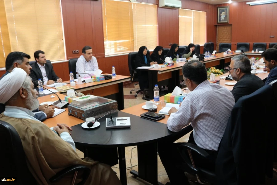 نشست مدیران دانشگاه فرهنگیان فارس با مسولان هسته گزینش آموزش و پرورش استان فارس 4