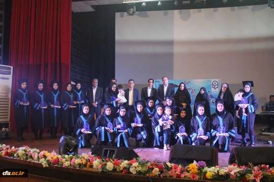 آیین با شکوه چهارمین جشن دانش آموختگی دانشجویان دانشگاه فرهنگیان هرمزگان برگزار گردید. 9