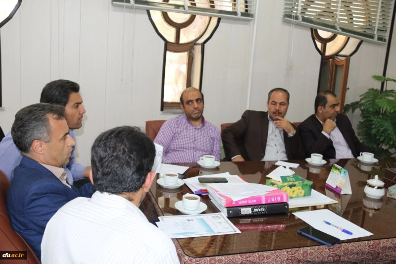 برگزاری جلسه شورای آموزشی استان به منظور برنامه ریزی دوره آموزشی تابستانی
 4