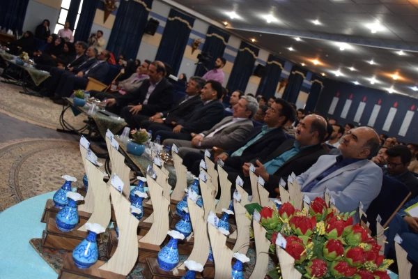 بیست و نهمین جشنواره فرهنگی دانشجو معلمان در بخش هنری برگزیدگان خود را شناخت