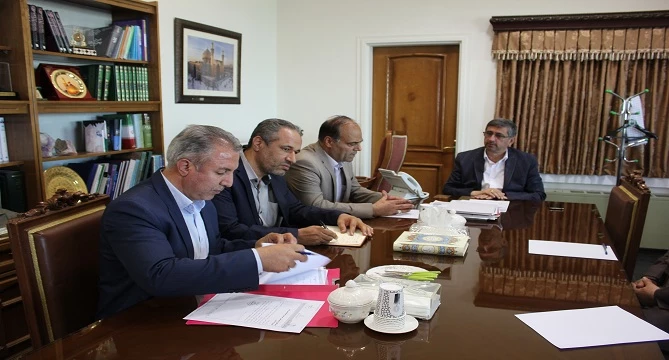 در نشست صمیمی با استاندار همدان مطرح شد:
تامین فضای لازم در بخش آموزشی و سرای دانشجویی برای سالتحصیلی جدید از اولویت برخوردار است