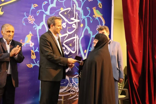 معاون پژوهش و فناوری دانشگاه فرهنگیان در گردهمایی پیشکسوتان و پیشگامان تربیت معلم استان مازندران:

تکریم پیشکسوتان پیش در آمد گام نخست مدیریت دانش 8