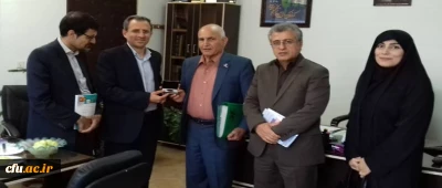 پیشنهاد انتشار مشترک نشریه و همکاری های علمی