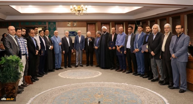 تقدیر فرهنگستان علوم از زحمات پژوهشی دکتر ابراهیم اکبربگلو