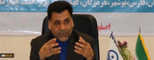 معلم هنرمند و دارای دغدغه اجتماعی معلم موفق است 2