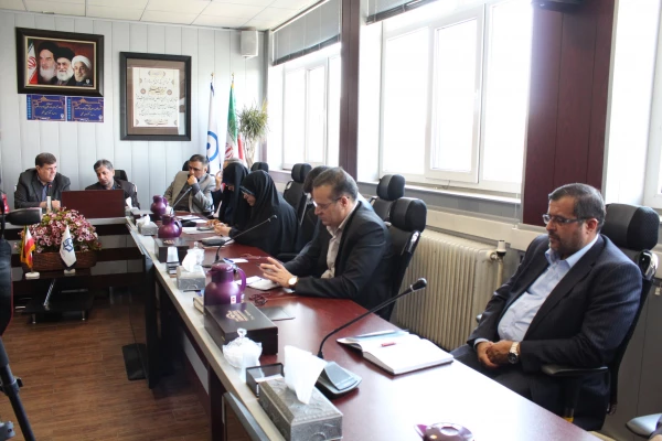 دکتر خنیفردر نشست مدیران دانشگاه با محوریت گام دوم انقلاب:

بیانیه گام دوم انقلاب، برخودسازی و ابر نظریه نظام انقلاب اسلامی و نتیجه آن ایجاد تمدن اسلامی است 4