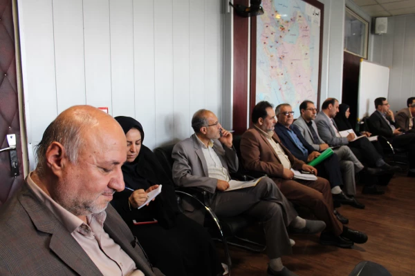 دکتر خنیفردر نشست مدیران دانشگاه با محوریت گام دوم انقلاب:

بیانیه گام دوم انقلاب، برخودسازی و ابر نظریه نظام انقلاب اسلامی و نتیجه آن ایجاد تمدن اسلامی است 5