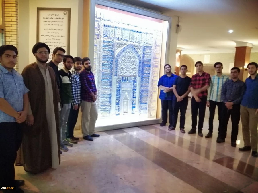 به همت هیئت محبان الزهراء برادران و هیئت بیت الزهرا (س) خواهران دانشگاه فرهنگیان یزد برگزار شد:

اردوی معرفتی و زیارتی مشهد مقدس
 5