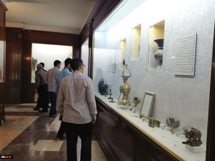 به همت هیئت محبان الزهراء برادران و هیئت بیت الزهرا (س) خواهران دانشگاه فرهنگیان یزد برگزار شد:

اردوی معرفتی و زیارتی مشهد مقدس
 6