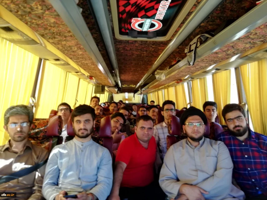 به همت هیئت محبان الزهراء برادران و هیئت بیت الزهرا (س) خواهران دانشگاه فرهنگیان یزد برگزار شد:

اردوی معرفتی و زیارتی مشهد مقدس
 7