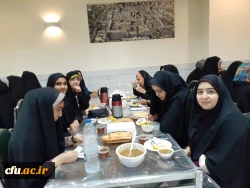 به همت هیئت محبان الزهراء برادران و هیئت بیت الزهرا (س) خواهران دانشگاه فرهنگیان یزد برگزار شد:

اردوی معرفتی و زیارتی مشهد مقدس
 8